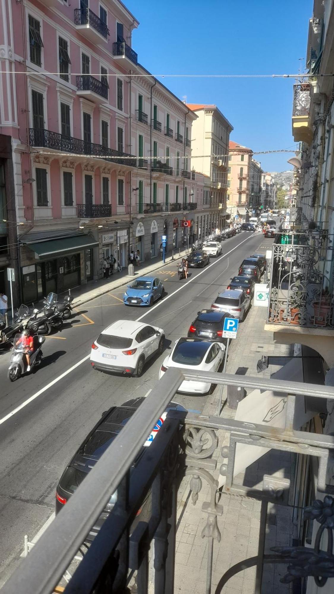 Appartamento Centralissimo Sanremo Exterior photo